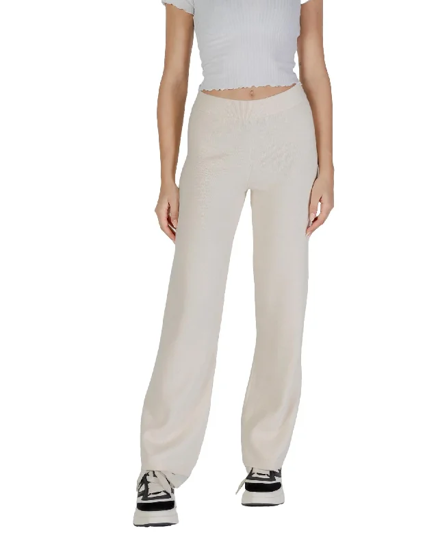 Vero Moda Viscose Blend Trousers with Nylon and Polyester Trousers Bestseller Popular